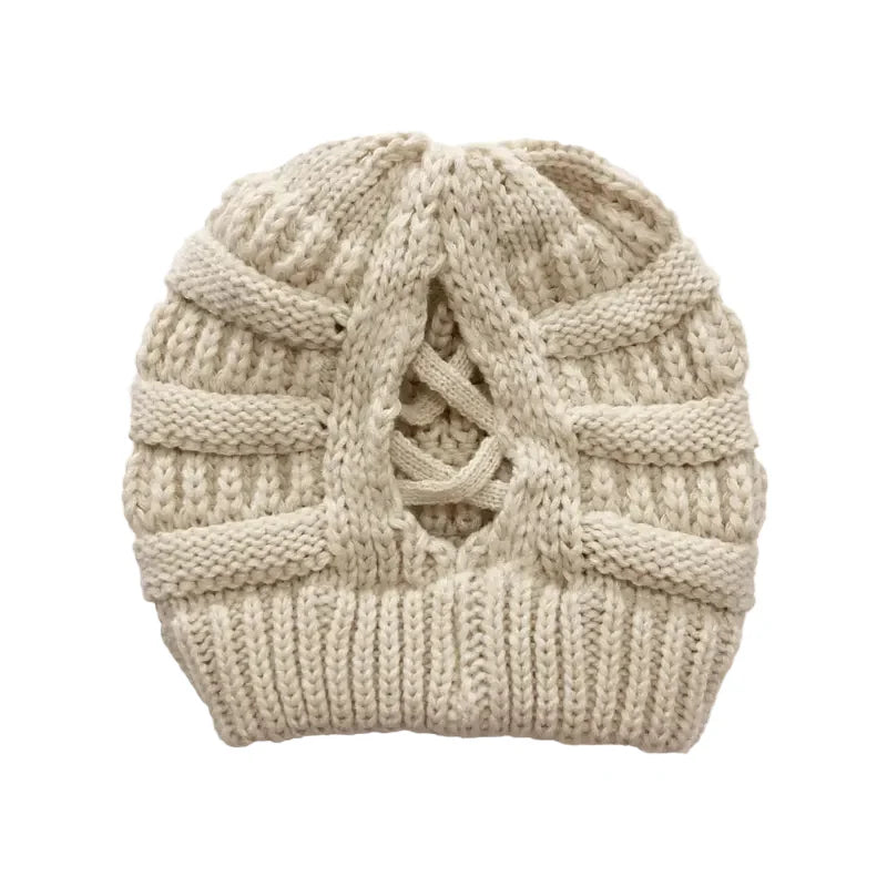 Bonnet Femme Hiver avec Ouverture pour Queue de Cheval