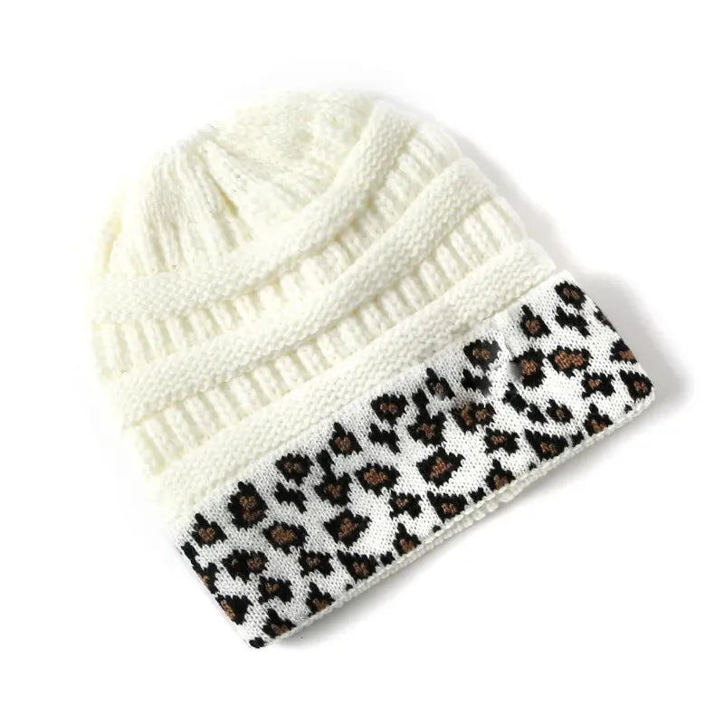 Bonnet Femme Hiver avec Revers Léopard