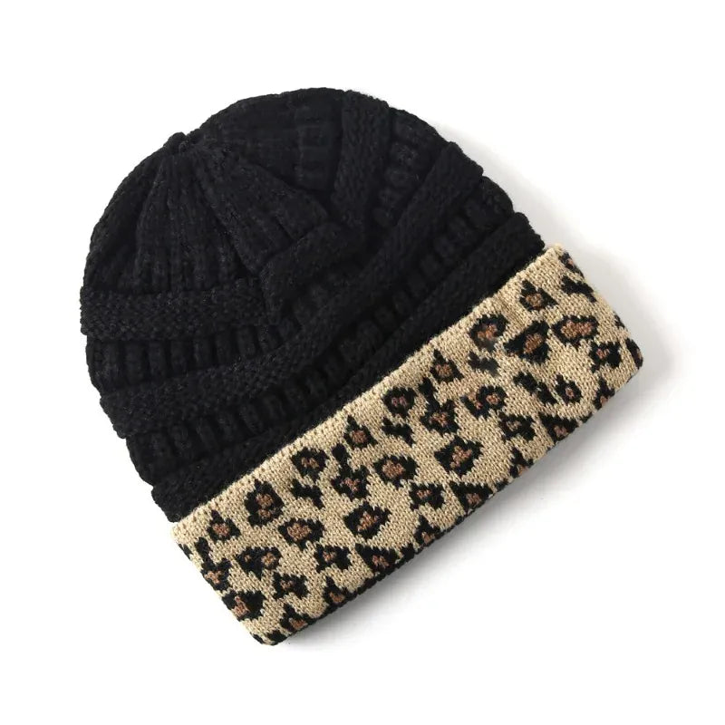 Bonnet Femme Hiver avec Revers Léopard
