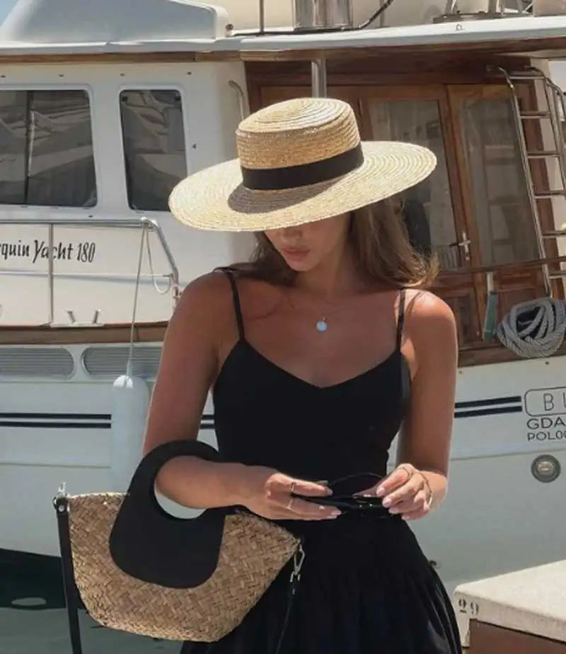 Chapeau de Paille Style Canotier Image